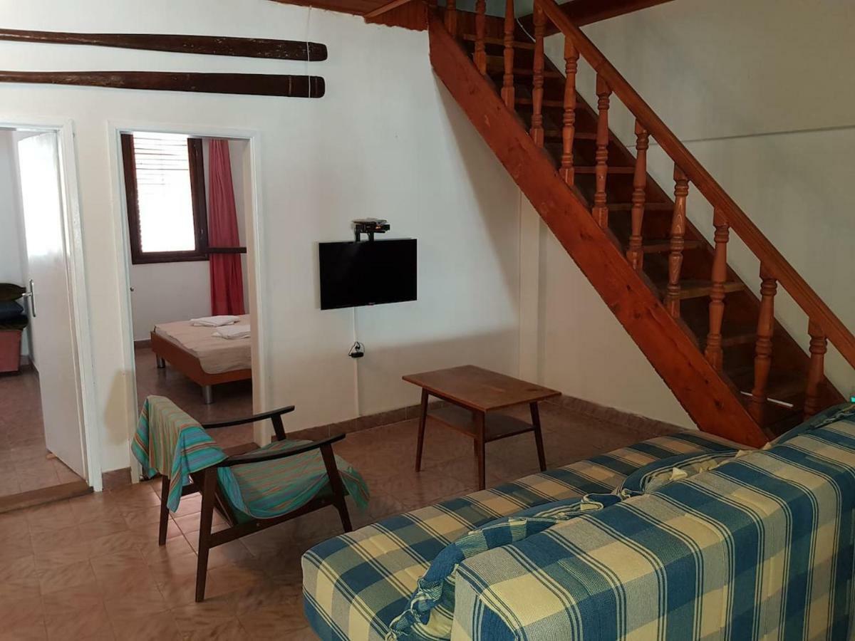 Kuca Pavle Trsteno Budva Buitenkant foto